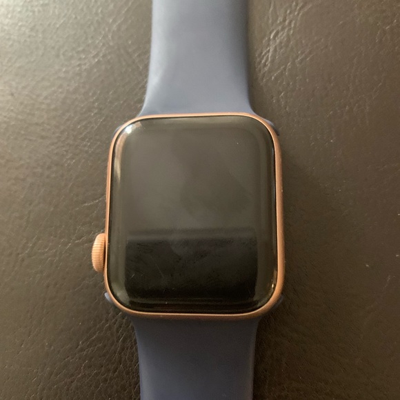 Apple Watch Series 4 Rose Gold